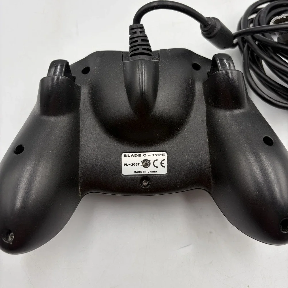 Pelican PL-2057 Blade C-Type Wired Controller for Original Xbox - Black